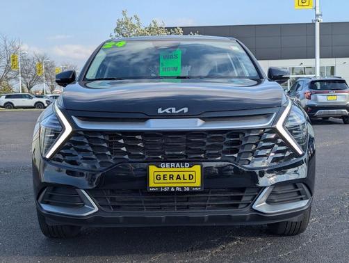 Ebony Black 2024 Kia Sportage EX
