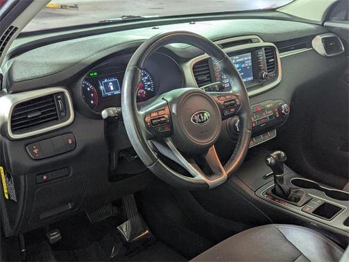 2018 Kia Sorento LX