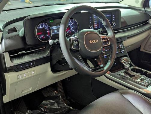 2022 Kia Carnival LXS