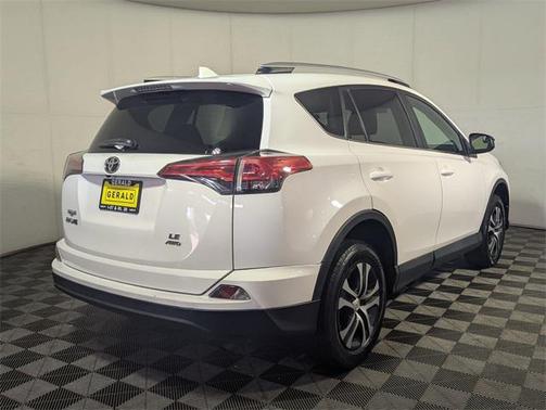 2016 Toyota RAV4 LE