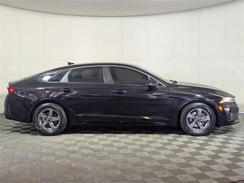 2024 Kia K5 LXS