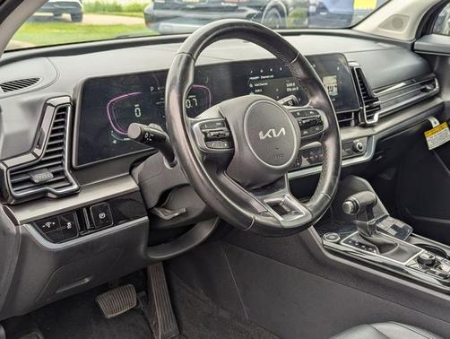 Ebony Black 2024 Kia Sportage EX