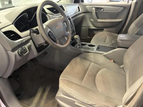 Titanium Silver Metallic 2014 Chevrolet Traverse LS