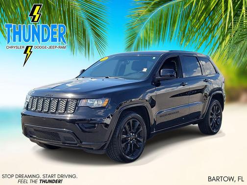 Diamond Black Crystal Pearlcoat 2021 Jeep Grand Cherokee Laredo