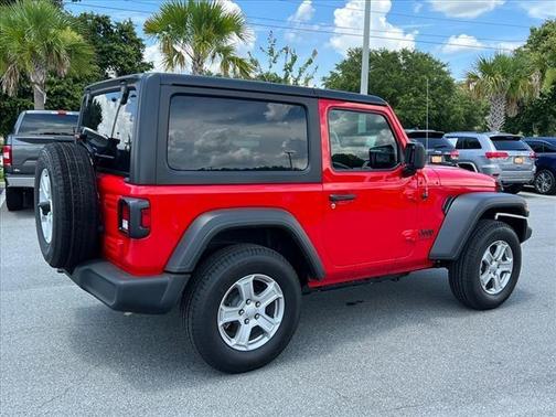 Photo 5 of 28 of 2022 Jeep Wrangler Sport