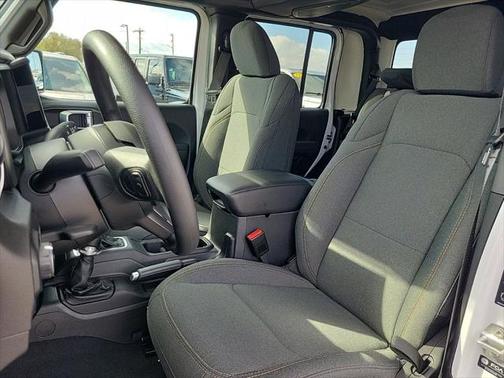 2025 Jeep Gladiator Nighthawk