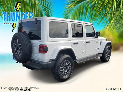 2025 Jeep Wrangler 4-Door Sahara 4x4