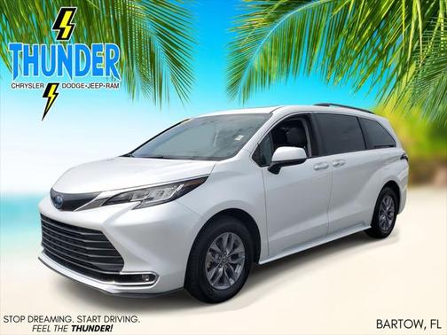 2023 Toyota Sienna XLE 7 Passenger