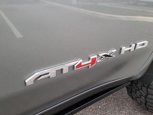 2024 GMC Sierra 2500 AT4