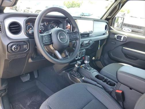 2025 Jeep Gladiator Sport