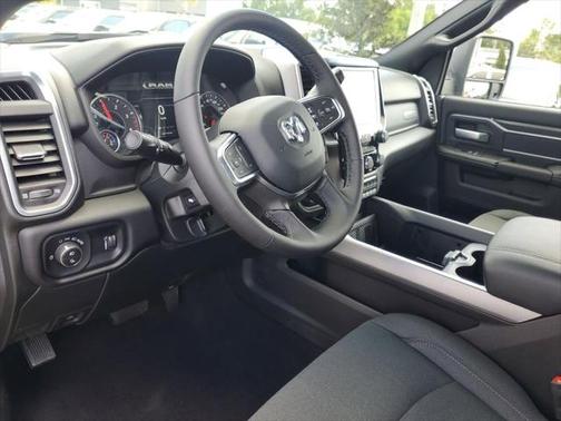 2025 RAM 2500 Big Horn Crew Cab 4x4 6'4' Box
