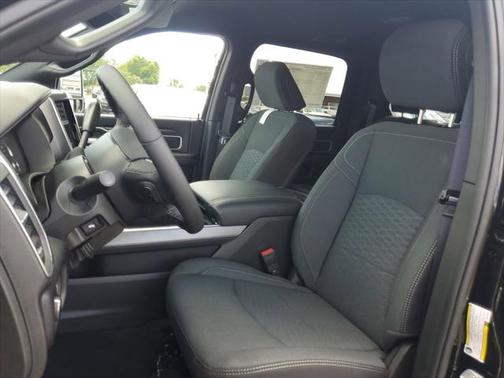 2025 RAM 2500 Big Horn Crew Cab 4x4 6'4' Box