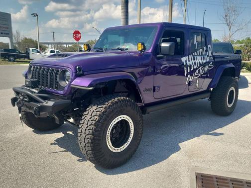 Reign 2026 Jeep Gladiator Sport S