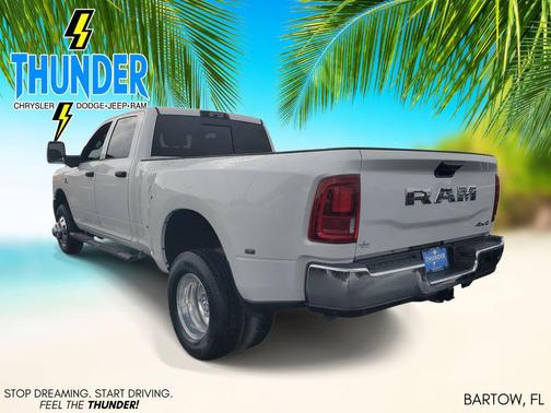 2025 RAM 3500 Tradesman Crew Cab 4x4 8' Box