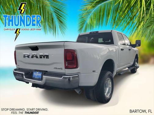 2025 RAM 3500 Tradesman Crew Cab 4x4 8' Box