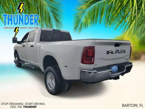 2025 RAM 3500 Tradesman Crew Cab 4x4 8' Box