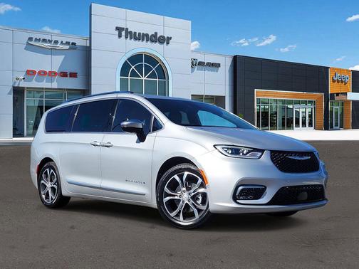 2026 Chrysler Pacifica L