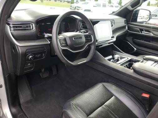 2023 Jeep Wagoneer L Series II 4x4