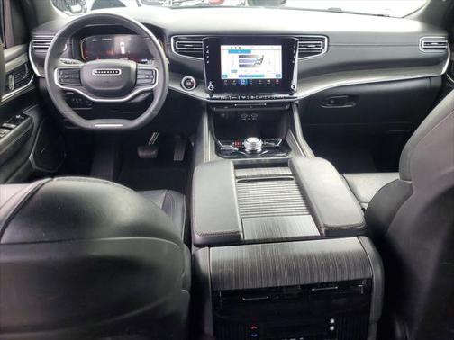 2023 Jeep Wagoneer L Series II 4x4