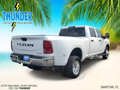 2025 RAM 3500 Tradesman Crew Cab 4x4 8' Box