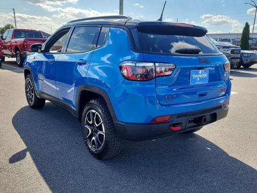 2024 Jeep Compass Trailhawk