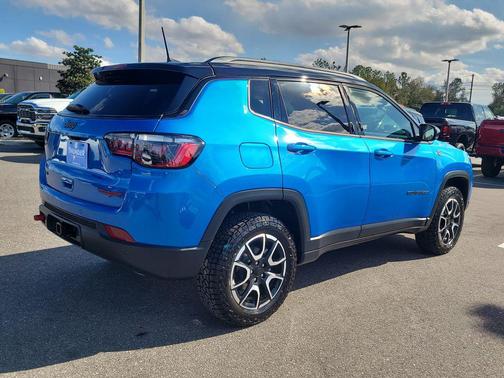 2024 Jeep Compass Trailhawk