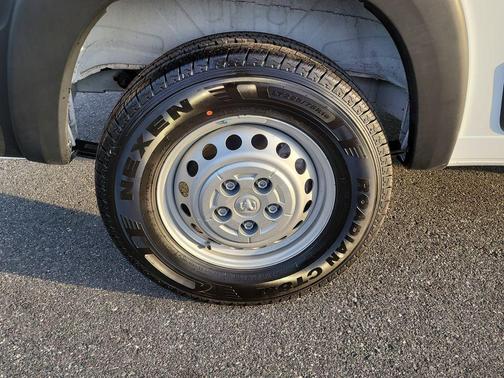 2026 RAM ProMaster 2500 Tradesman