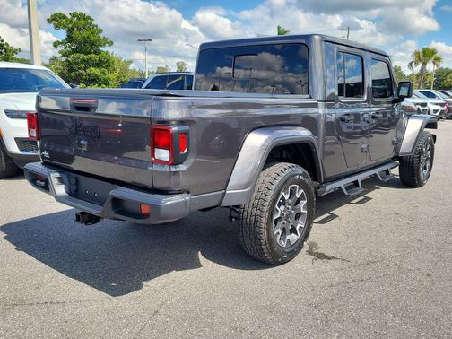 2024 Jeep Gladiator Sport S