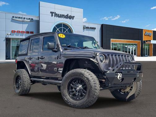 Granite Crystal Metallic Clearcoat 2019 Jeep Wrangler Unlimited Sport