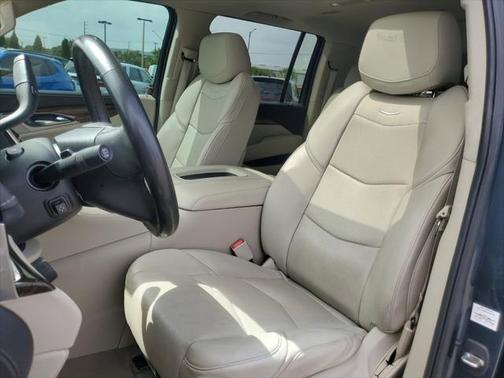 2020 Cadillac Escalade ESV Luxury