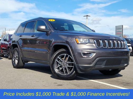 2019 Jeep Grand Cherokee Laredo