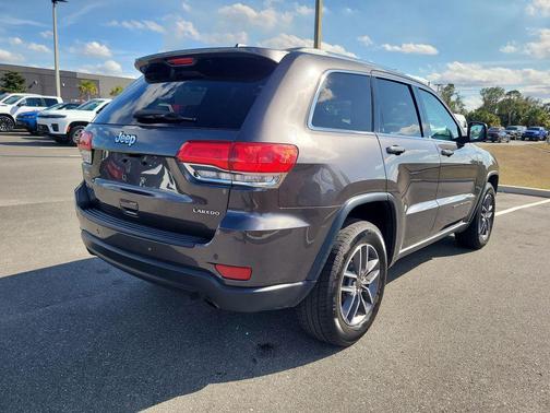 2019 Jeep Grand Cherokee Laredo