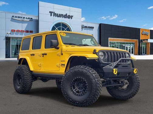 Hellayella Clearcoat 2019 Jeep Wrangler Unlimited Sahara