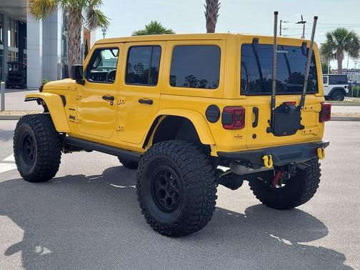Hellayella Clearcoat 2019 Jeep Wrangler Unlimited Sahara
