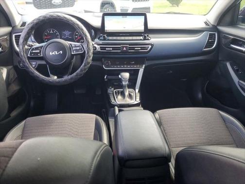 2022 Kia Seltos S