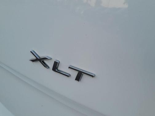 2022 Ford Transit Connect XLT w/Rear Liftgate