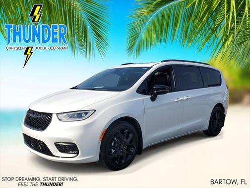 2025 Chrysler Pacifica Limited