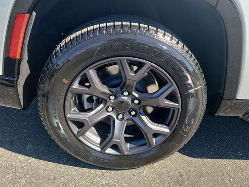 2026 Jeep Grand Wagoneer Limited Altitude 4x4