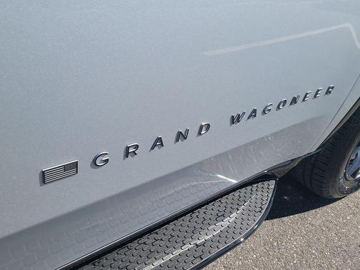 2026 Jeep Grand Wagoneer Limited Altitude 4x4