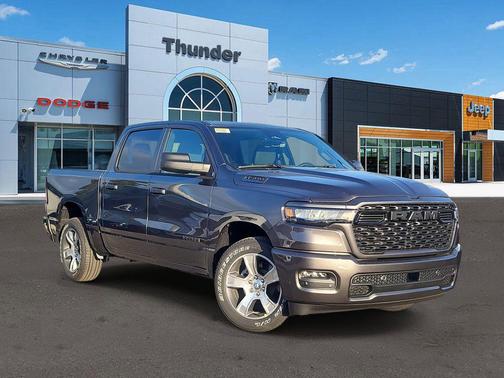 2025 RAM 1500 Express