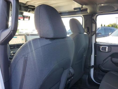 2025 Jeep Gladiator Willys