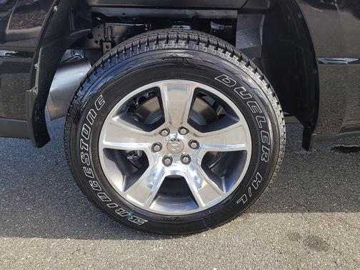 2025 RAM 1500 Express