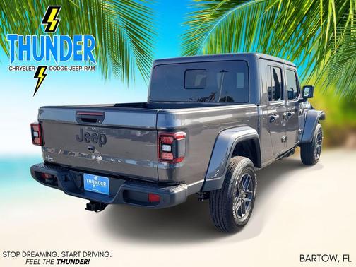Granite Crystal Metallic Clearcoat 2026 Jeep Gladiator Sport S
