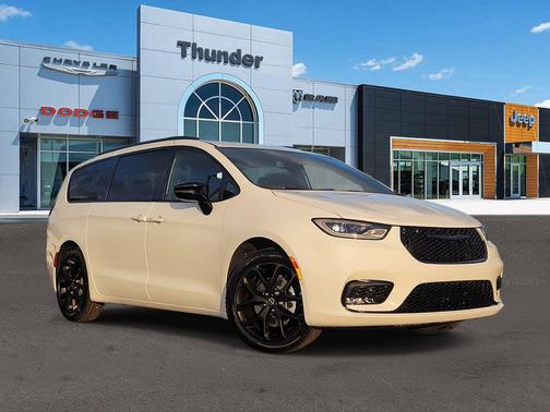 2026 Chrysler Pacifica L