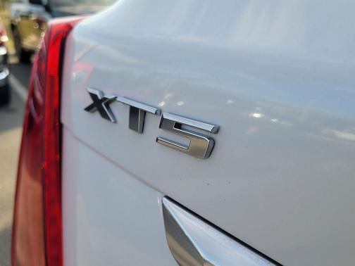 2019 Cadillac XT5 Premium Luxury