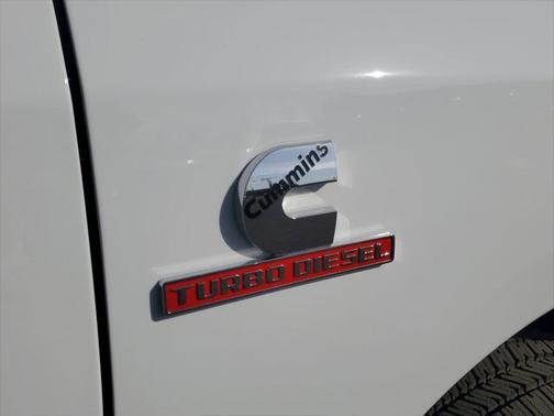2025 RAM 2500 Tradesman Crew Cab 4x4 6'4' Box