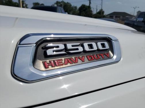 2019 RAM 2500 Tradesman Crew Cab 4x4 8' Box
