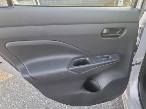 2024 Nissan Versa 1.6 S