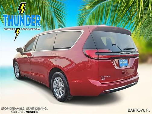 2025 Chrysler Pacifica L