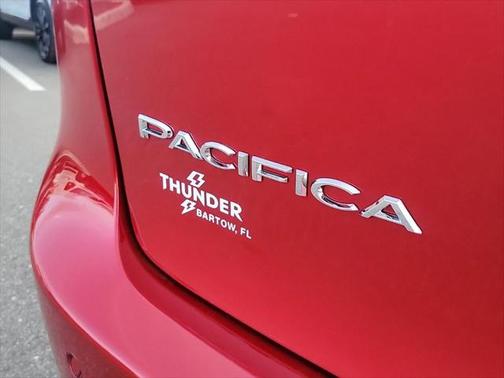 2025 Chrysler Pacifica L